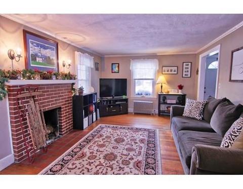 945 Armory St, Springfield, MA 01107 photo 9