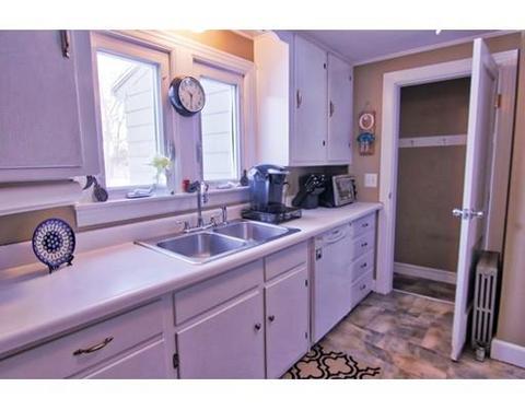 945 Armory St, Springfield, MA 01107 photo 12
