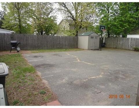 129 Merida St, Springfield, MA 01104 photo 5
