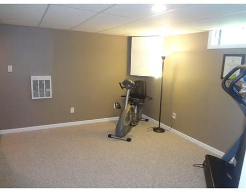 129 Merida St, Springfield, MA 01104 photo 24