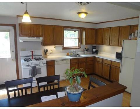 129 Merida St, Springfield, MA 01104 photo 17