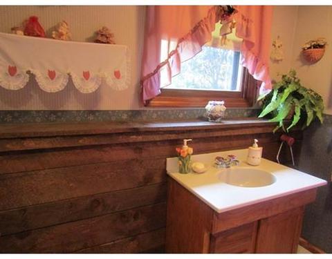 237 Reney St, Fall River, MA 02723 photo 10