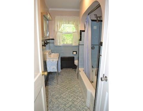30 Newport St, Fall River, MA 02720 photo 7
