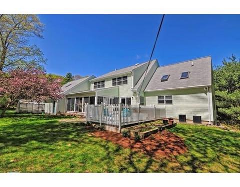 2 Tyler Rd, Upton, MA 01568 photo 6