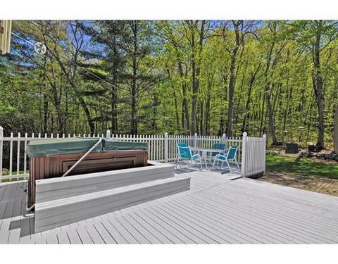 2 Tyler Rd, Upton, MA 01568 photo 5
