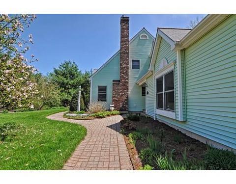 2 Tyler Rd, Upton, MA 01568 photo 2
