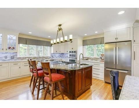 18 Spring Valley Rd, Hull, MA 02045 photo 4