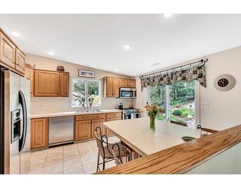 57 Colburn Rd, Reading, MA 01867 photo 6