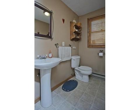 15 Olney Ave, Springfield, MA 01119 photo 17