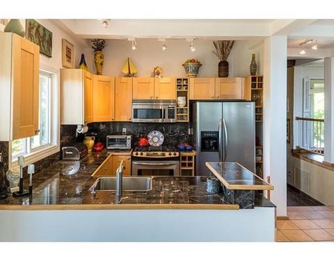 2 Roundys Hl, Marblehead, MA 01945 photo 9