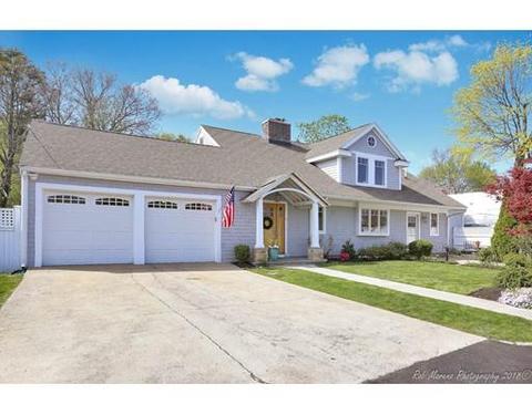 4 Brook Rd, Marblehead, MA 01945 photo 1