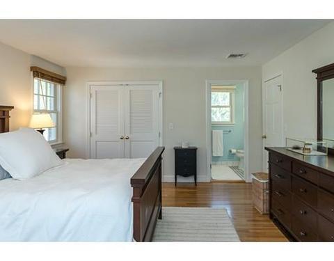 492 Clinton Rd, Brookline, MA 02467 photo 14