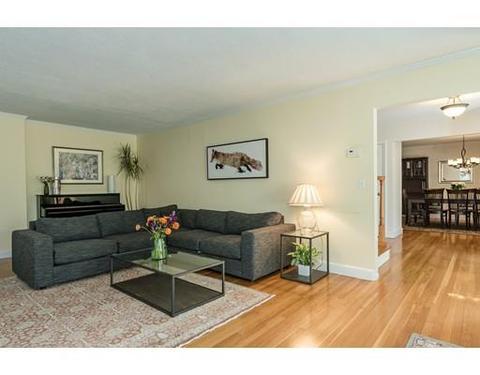 492 Clinton Rd, Brookline, MA 02467 photo 6