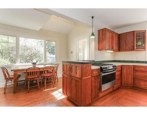 77 Maple Rd, Longmeadow, MA 01106 photo 14