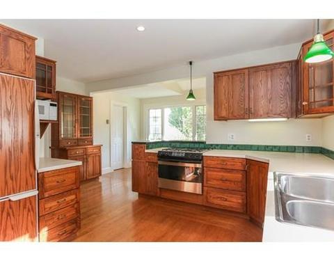 77 Maple Rd, Longmeadow, MA 01106 photo 13