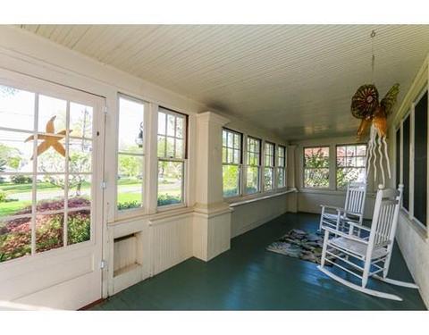 77 Maple Rd, Longmeadow, MA 01106 photo 2