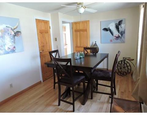 33 Aspen Rd, Springfield, MA 01128 photo 3
