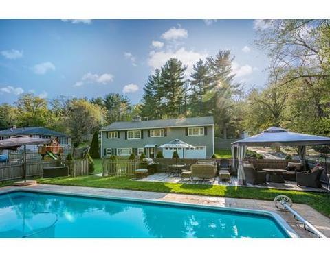 504 Forest Hills Rd, Springfield, MA 01128 photo 7