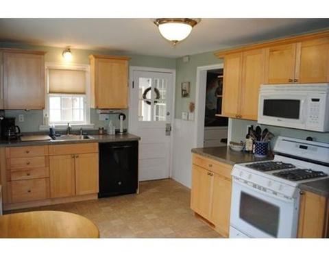 257 Mower St, Worcester, MA 01602 photo 5