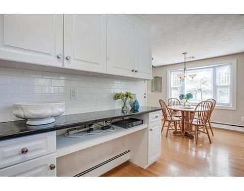 28 Wilson St, Reading, MA 01867 photo 5