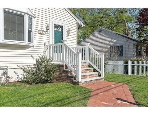 28 Wilson St, Reading, MA 01867 photo 2
