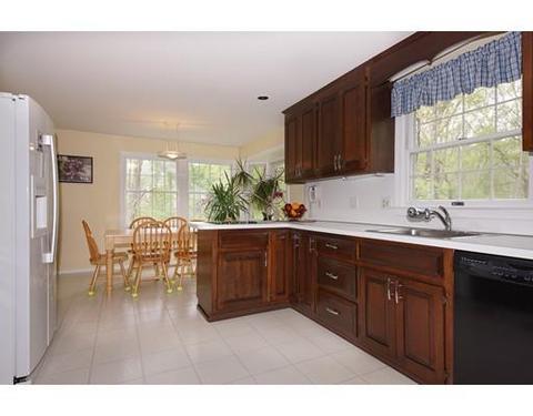 6 Juniper Ln, Framingham, MA 01701 photo 11