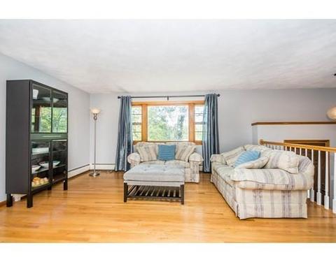 13 Summer Ave, Reading, MA 01867 photo 2