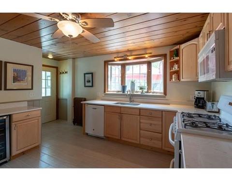 48 Clark St, Easthampton, MA 01027 photo 8