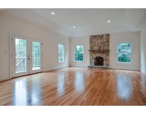 20 Hickory Rd, Wellesley, MA 02482 photo 4