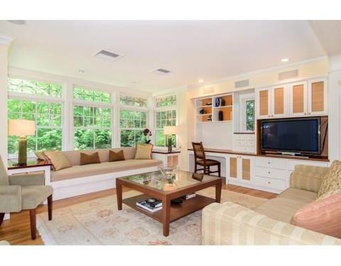 12 Marvin Rd, Wellesley, MA 02482 photo 5
