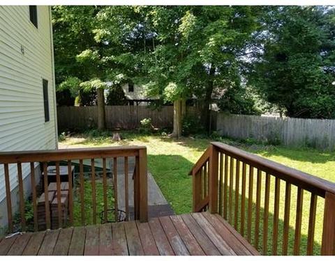 496 Cooley St, Springfield, MA 01128 photo 5
