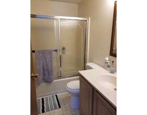 496 Cooley St, Springfield, MA 01128 photo 14
