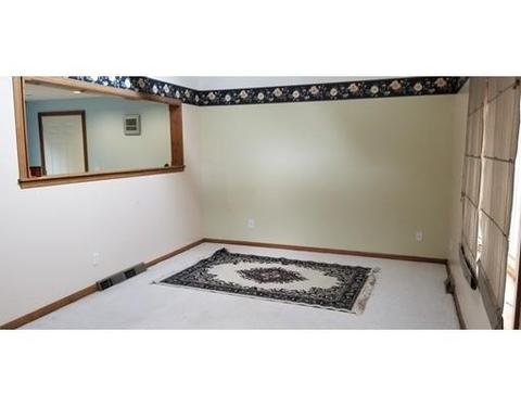 496 Cooley St, Springfield, MA 01128 photo 10