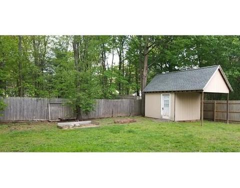 496 Cooley St, Springfield, MA 01128 photo 4