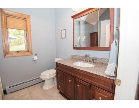 100 Maple St, Sterling, MA 01564 photo 12