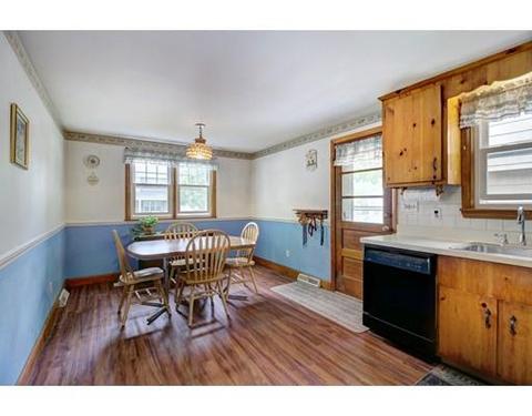 14 Ridgeway St, Dedham, MA 02026 photo 5
