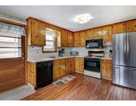 14 Ridgeway St, Dedham, MA 02026 photo 4