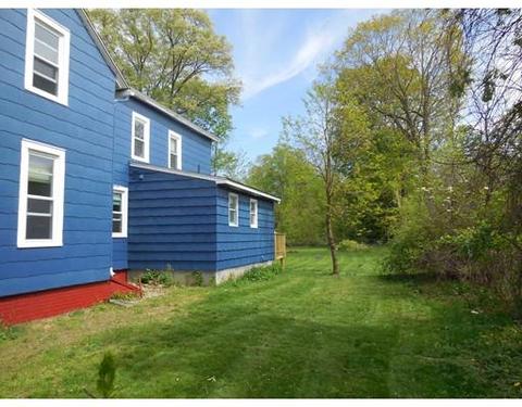 316 Main St, Easthampton, MA 01027 photo 4