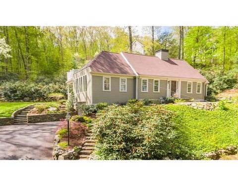 32 Cunningham Rd, Wellesley, MA 02481 photo 2