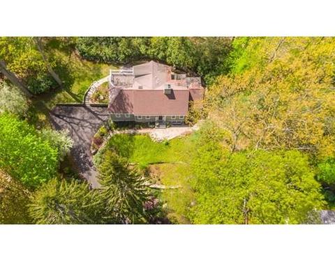 32 Cunningham Rd, Wellesley, MA 02481 photo 4