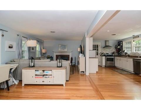 32 Harvard St, Reading, MA 01867 photo 9