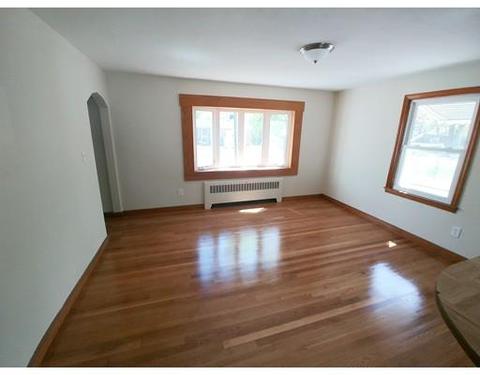 16 Devonshire Rd, Springfield, MA 01109 photo 4