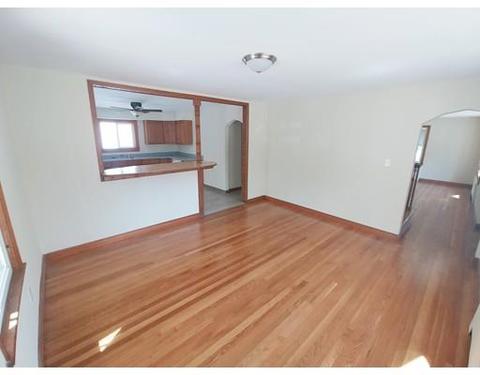 16 Devonshire Rd, Springfield, MA 01109 photo 5