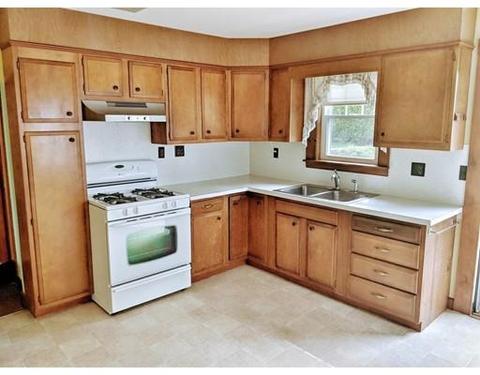 70 Parkwood Dr, Wareham, MA 02571 photo 9