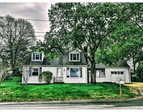 70 Parkwood Dr, Wareham, MA 02571 photo 1