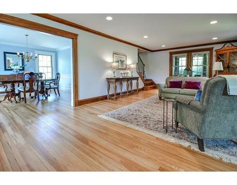 72 Beaufort Ave, Needham, MA 02492 photo 3