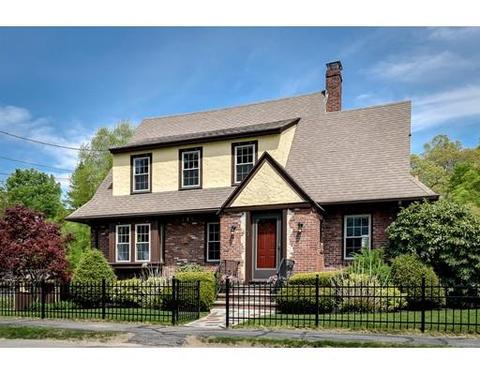 72 Beaufort Ave, Needham, MA 02492 photo 1