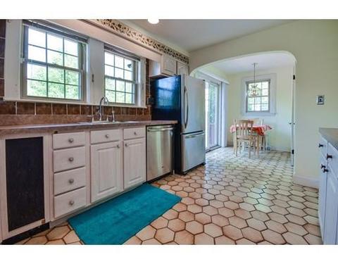 72 Beaufort Ave, Needham, MA 02492 photo 10