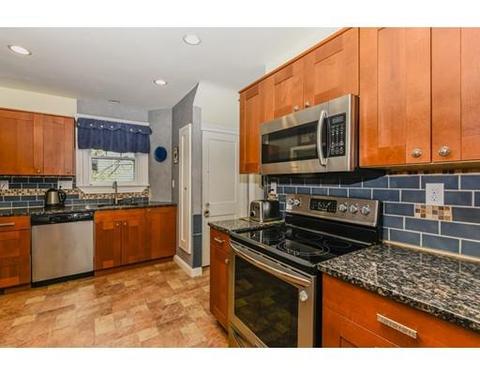 8 Reed St, Dedham, MA 02026 photo 11
