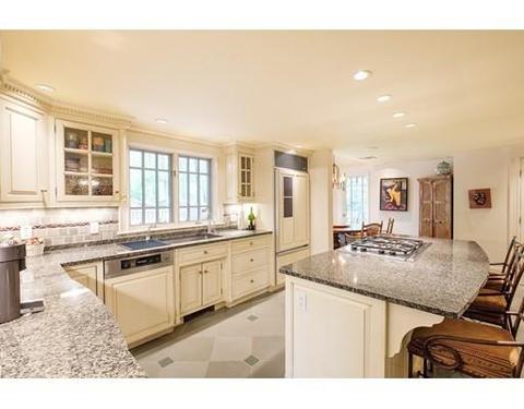 133 Richardson Dr, Needham, MA 02492 photo 7